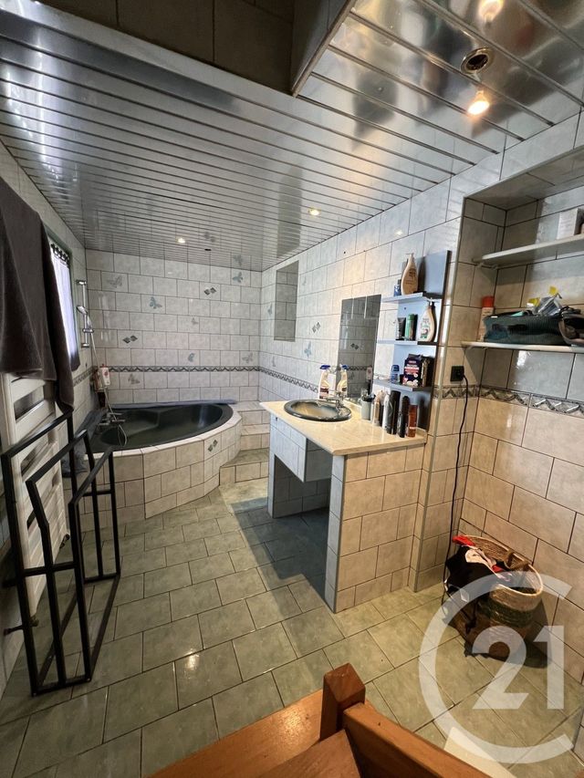 Appartement à vendre - 3 pièces - 59.74 m2 - VILLERS LE LAC - 25 - FRANCHE-COMTE - Century 21 Avenir Immobilier