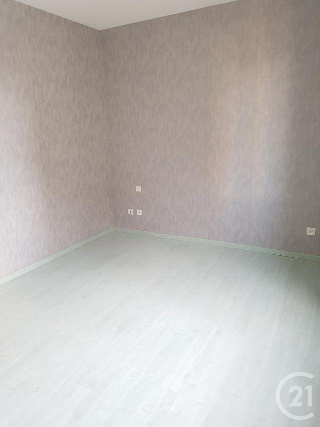 Appartement F3 à louer - 5 pièces - 90.0 m2 - MORTEAU - 25 - FRANCHE-COMTE - Century 21 Avenir Immobilier