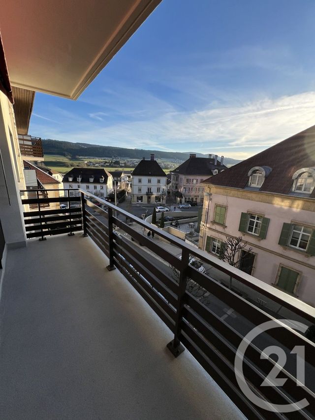 Appartement F3 à louer - 3 pièces - 81.43 m2 - MORTEAU - 25 - FRANCHE-COMTE - Century 21 Avenir Immobilier