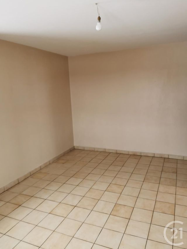 Appartement F3 à louer - 3 pièces - 89.94 m2 - MORTEAU - 25 - FRANCHE-COMTE - Century 21 Avenir Immobilier