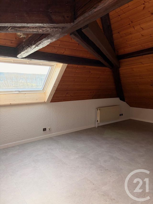 Appartement F1 à louer - 1 pièce - 26.3 m2 - MORTEAU - 25 - FRANCHE-COMTE - Century 21 Avenir Immobilier