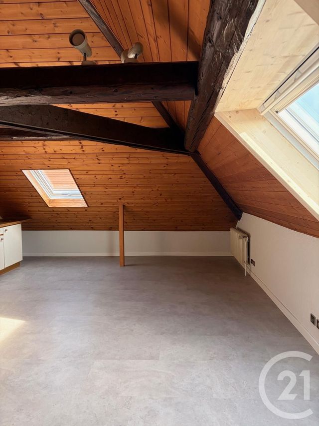 Appartement F1 à louer - 1 pièce - 26.3 m2 - MORTEAU - 25 - FRANCHE-COMTE - Century 21 Avenir Immobilier