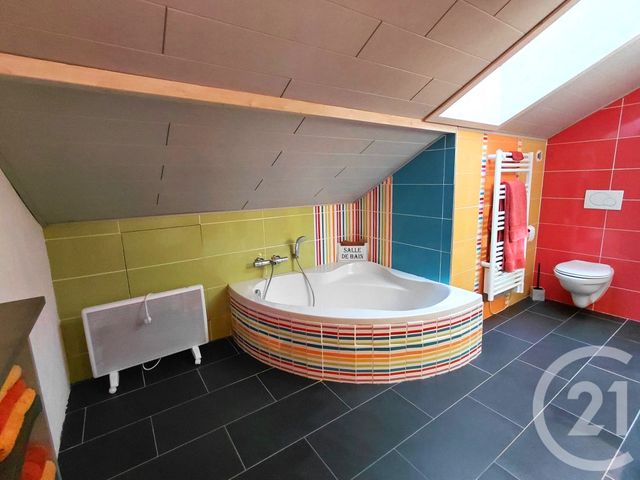 maison à louer - 4 pièces - 81.0 m2 - MORTEAU - 25 - FRANCHE-COMTE - Century 21 Avenir Immobilier