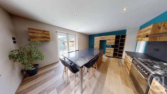 Appartement T4 à vendre - 5 pièces - 104.78 m2 - GRAND COMBE CHATELEU - 25 - FRANCHE-COMTE - Century 21 Avenir Immobilier