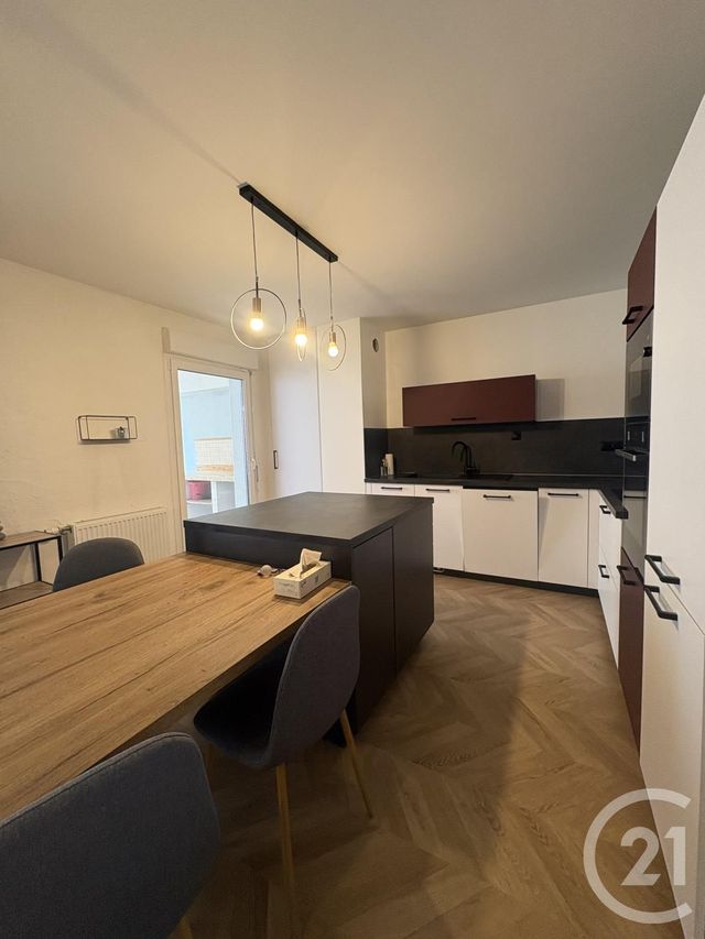 Appartement F4 à louer - 4 pièces - 92.26 m2 - VILLERS LE LAC - 25 - FRANCHE-COMTE - Century 21 Avenir Immobilier