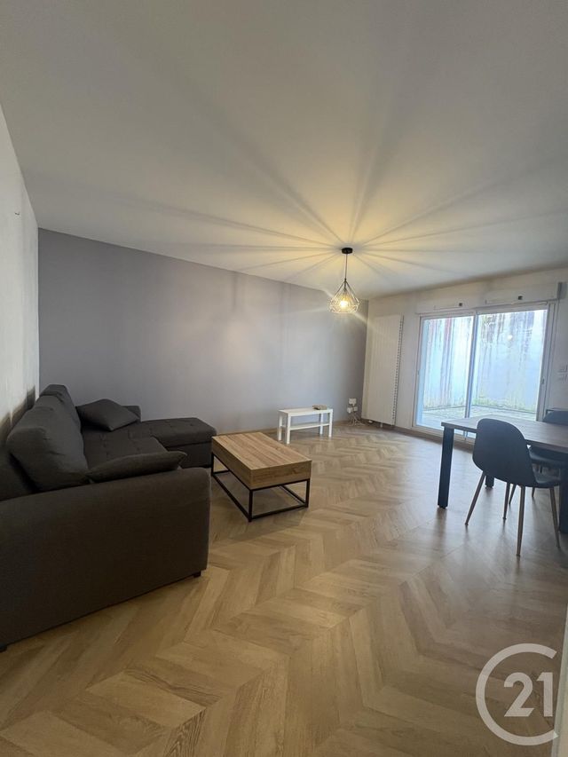 Appartement F4 à louer - 4 pièces - 92.26 m2 - VILLERS LE LAC - 25 - FRANCHE-COMTE - Century 21 Avenir Immobilier