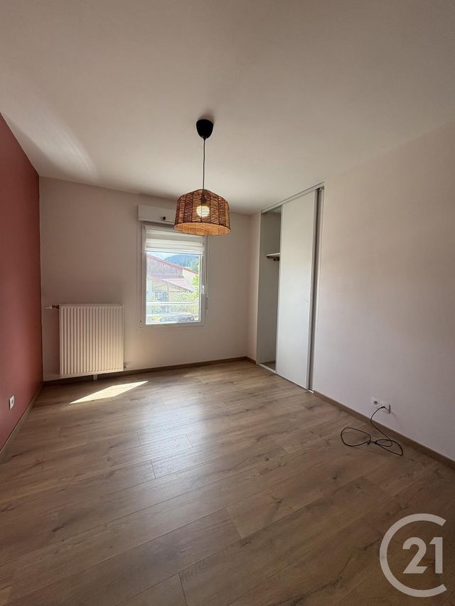 Appartement F4 à louer - 4 pièces - 92.26 m2 - VILLERS LE LAC - 25 - FRANCHE-COMTE - Century 21 Avenir Immobilier