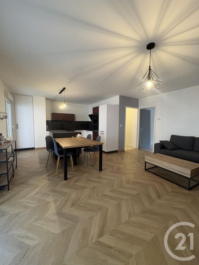 Appartement F4 à louer - 4 pièces - 92.26 m2 - VILLERS LE LAC - 25 - FRANCHE-COMTE - Century 21 Avenir Immobilier