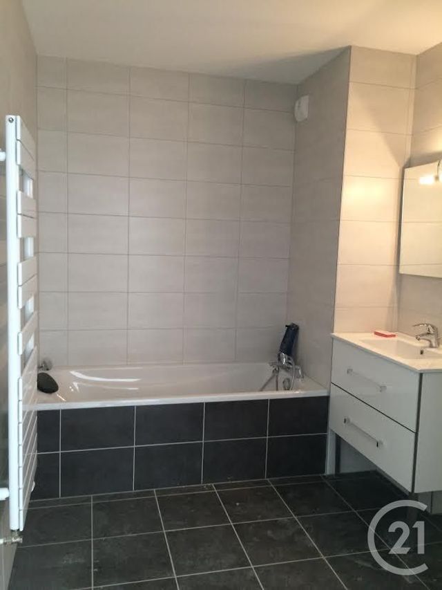 Appartement F3 à louer - 3 pièces - 62.34 m2 - MORTEAU - 25 - FRANCHE-COMTE - Century 21 Avenir Immobilier