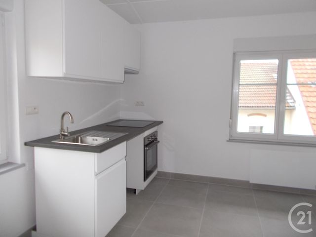 Appartement F2 à louer - 2 pièces - 51.91 m2 - MORTEAU - 25 - FRANCHE-COMTE - Century 21 Avenir Immobilier