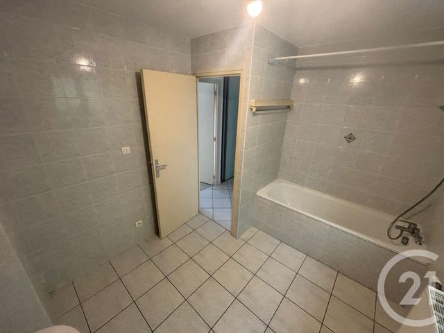 Appartement F3 à louer - 3 pièces - 71.84 m2 - MORTEAU - 25 - FRANCHE-COMTE - Century 21 Avenir Immobilier
