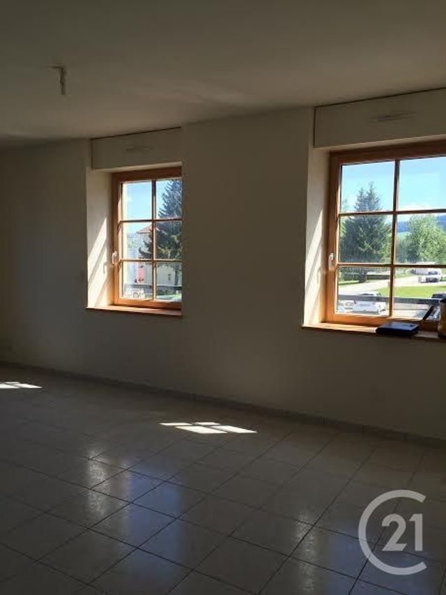Appartement F2 à louer - 2 pièces - 50.0 m2 - MONTLEBON - 25 - FRANCHE-COMTE - Century 21 Avenir Immobilier