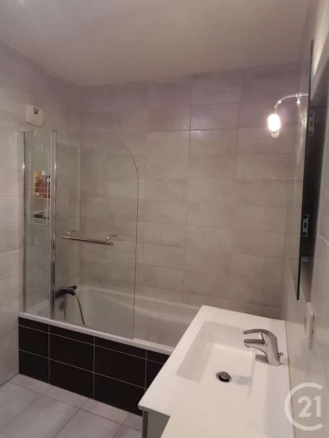 Appartement F3 à louer - 3 pièces - 65.5 m2 - MORTEAU - 25 - FRANCHE-COMTE - Century 21 Avenir Immobilier