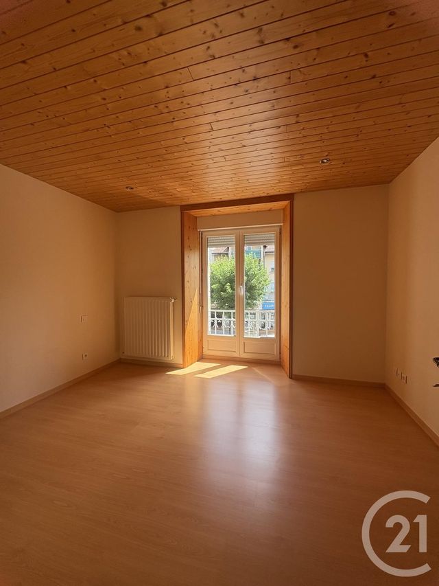 Appartement F4 à louer - 4 pièces - 88.28 m2 - MORTEAU - 25 - FRANCHE-COMTE - Century 21 Avenir Immobilier