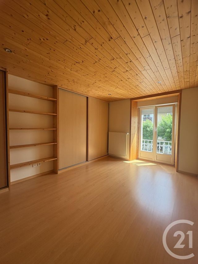 Appartement F4 à louer - 4 pièces - 88.28 m2 - MORTEAU - 25 - FRANCHE-COMTE - Century 21 Avenir Immobilier