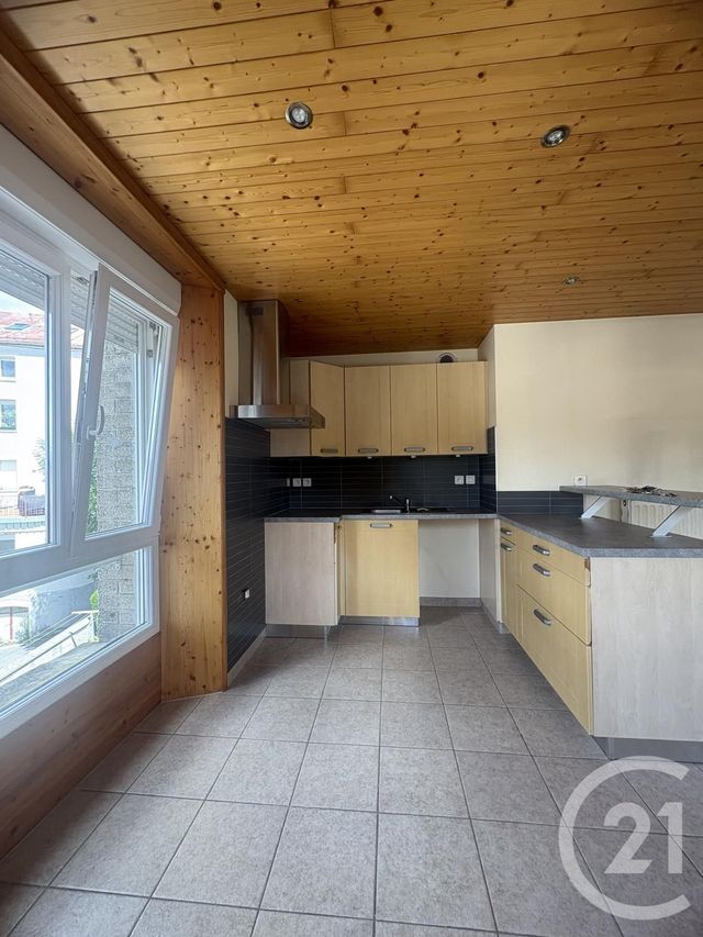 Appartement F4 à louer - 4 pièces - 88.28 m2 - MORTEAU - 25 - FRANCHE-COMTE - Century 21 Avenir Immobilier