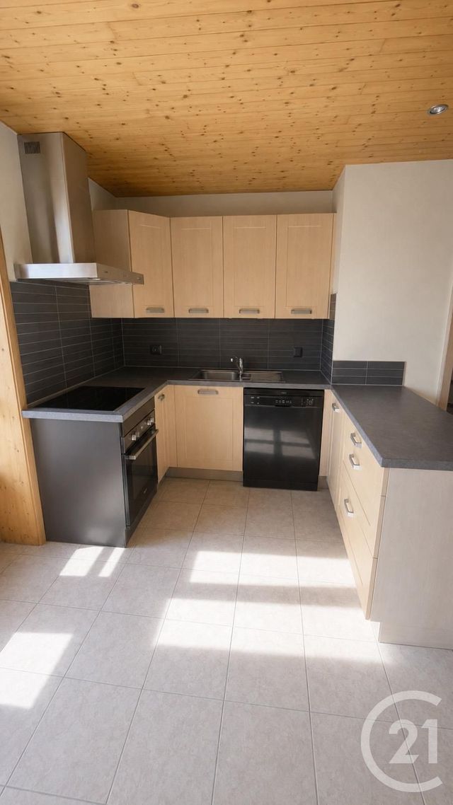 Appartement F4 à louer - 4 pièces - 88.28 m2 - MORTEAU - 25 - FRANCHE-COMTE - Century 21 Avenir Immobilier