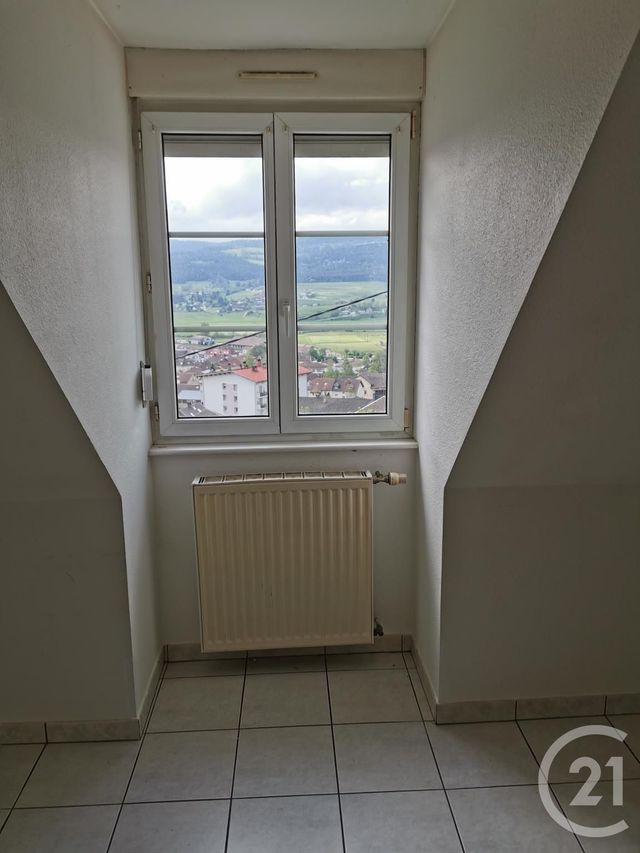 Appartement à louer - 4 pièces - 89.64 m2 - MORTEAU - 25 - FRANCHE-COMTE - Century 21 Avenir Immobilier