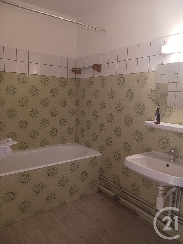 Appartement F3 à louer - 3 pièces - 58.48 m2 - MORTEAU - 25 - FRANCHE-COMTE - Century 21 Avenir Immobilier