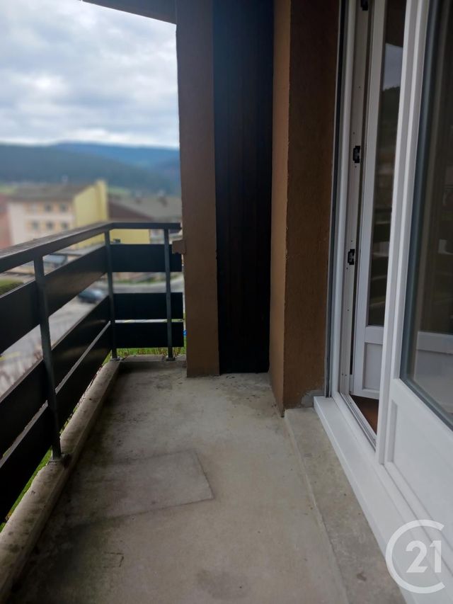 Appartement F3 à louer - 3 pièces - 58.48 m2 - MORTEAU - 25 - FRANCHE-COMTE - Century 21 Avenir Immobilier