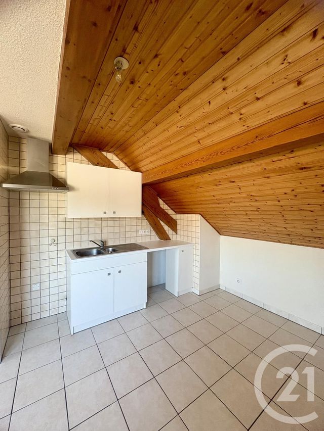 Appartement F4 à louer - 4 pièces - 70.0 m2 - LES FINS - 25 - FRANCHE-COMTE - Century 21 Avenir Immobilier