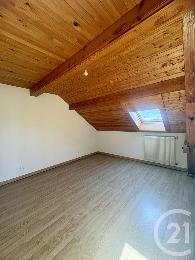 Appartement F4 à louer - 4 pièces - 70.0 m2 - LES FINS - 25 - FRANCHE-COMTE - Century 21 Avenir Immobilier