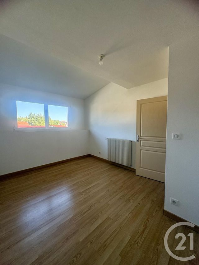 Appartement F4 à louer - 4 pièces - 70.0 m2 - LES FINS - 25 - FRANCHE-COMTE - Century 21 Avenir Immobilier