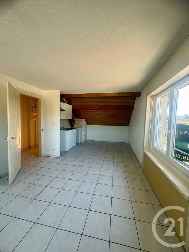 Appartement F4 à louer - 4 pièces - 70.0 m2 - LES FINS - 25 - FRANCHE-COMTE - Century 21 Avenir Immobilier