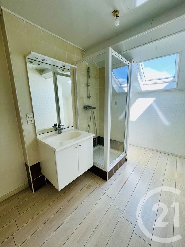 Appartement F2 à vendre - 2 pièces - 67.2 m2 - MORTEAU - 25 - FRANCHE-COMTE - Century 21 Avenir Immobilier