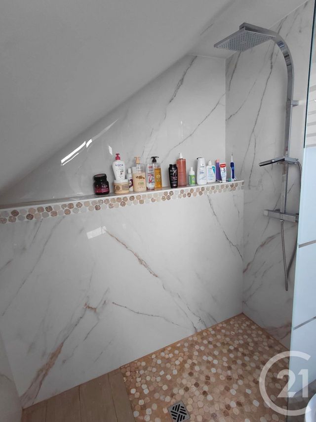 Appartement Duplex f4 à vendre - 4 pièces - 96.98 m2 - LE RUSSEY - 25 - FRANCHE-COMTE - Century 21 Avenir Immobilier