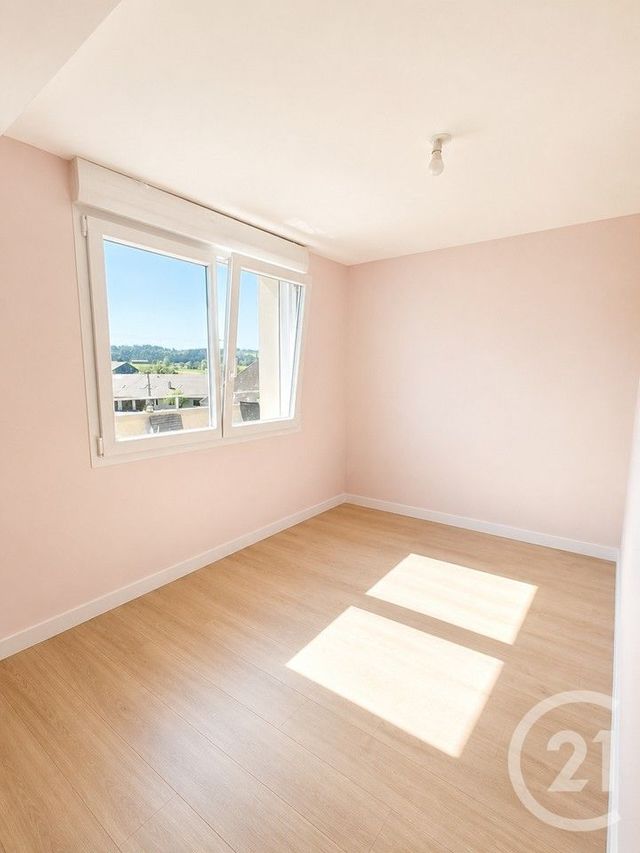 Appartement Duplex f4 à vendre - 4 pièces - 96.98 m2 - LE RUSSEY - 25 - FRANCHE-COMTE - Century 21 Avenir Immobilier