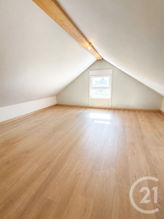 Appartement Duplex f4 à vendre - 4 pièces - 96.98 m2 - LE RUSSEY - 25 - FRANCHE-COMTE - Century 21 Avenir Immobilier