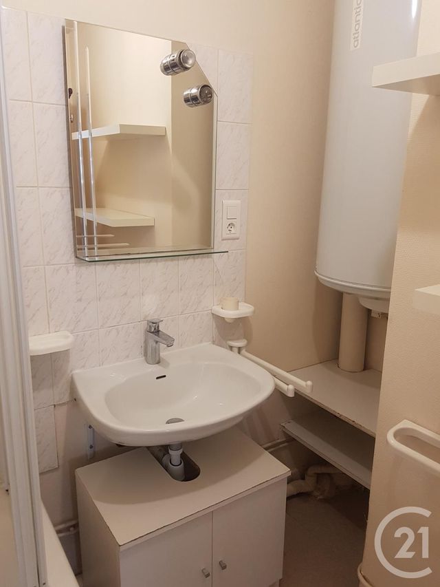 Appartement F3 à louer - 4 pièces - 62.23 m2 - MORTEAU - 25 - FRANCHE-COMTE - Century 21 Avenir Immobilier