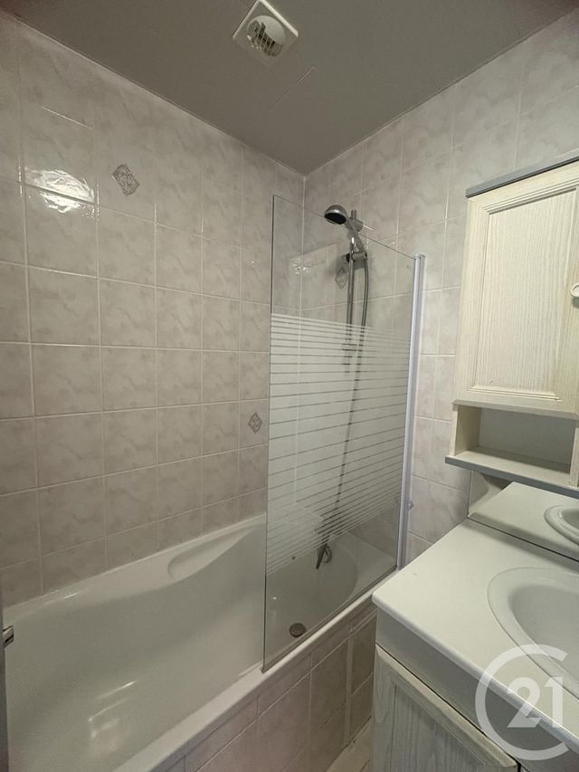Appartement F4 à louer - 4 pièces - 96.81 m2 - MORTEAU - 25 - FRANCHE-COMTE - Century 21 Avenir Immobilier