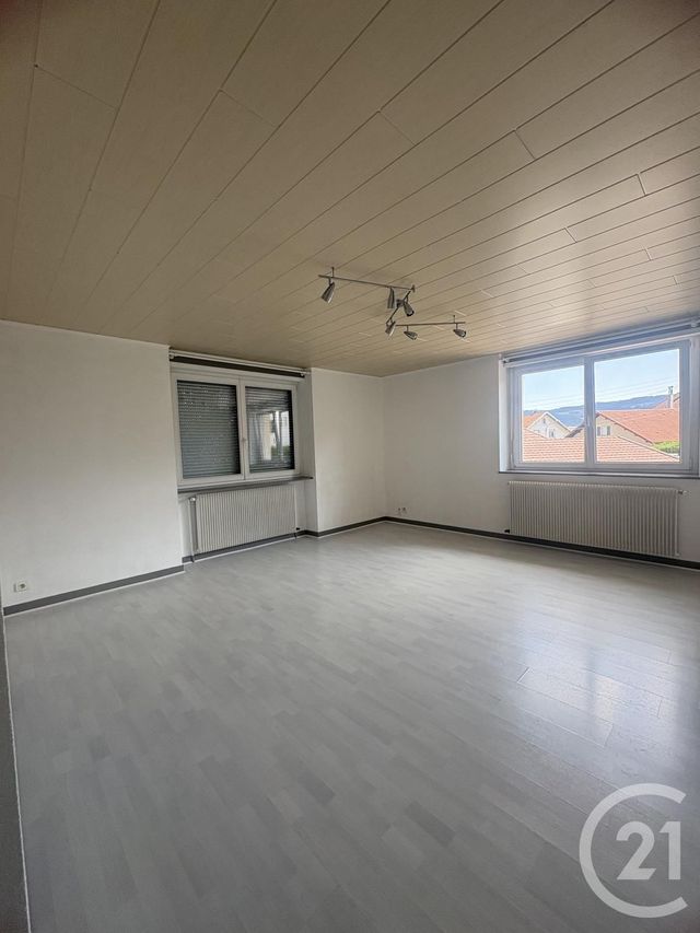 Appartement F4 à louer - 4 pièces - 96.81 m2 - MORTEAU - 25 - FRANCHE-COMTE - Century 21 Avenir Immobilier