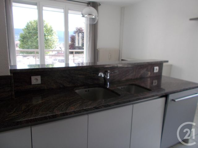 Appartement F3 à louer - 3 pièces - 72.0 m2 - MORTEAU - 25 - FRANCHE-COMTE - Century 21 Avenir Immobilier