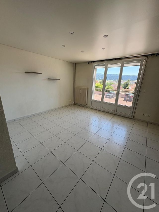 Appartement F3 à louer - 3 pièces - 72.0 m2 - MORTEAU - 25 - FRANCHE-COMTE - Century 21 Avenir Immobilier