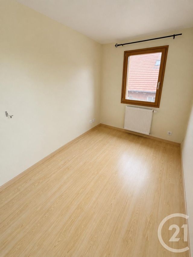 Appartement F3 à vendre - 3 pièces - 65.0 m2 - GRAND COMBE CHATELEU - 25 - FRANCHE-COMTE - Century 21 Avenir Immobilier