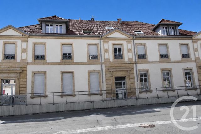 Appartement Local à louer - 1 pièce - 87.0 m2 - VILLERS LE LAC - 25 - FRANCHE-COMTE - Century 21 Avenir Immobilier