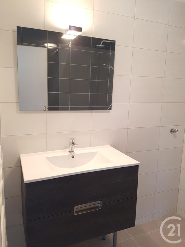 Appartement F3 à louer - 3 pièces - 59.44 m2 - LA LONGEVILLE - 25 - FRANCHE-COMTE - Century 21 Avenir Immobilier