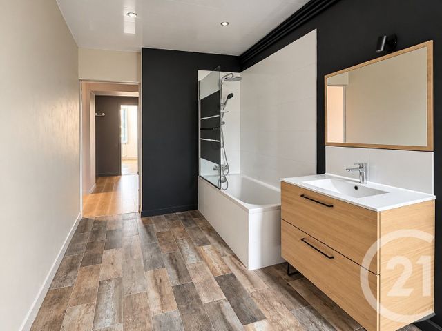 Appartement T3 à louer - 3 pièces - 92.0 m2 - MORTEAU - 25 - FRANCHE-COMTE - Century 21 Avenir Immobilier