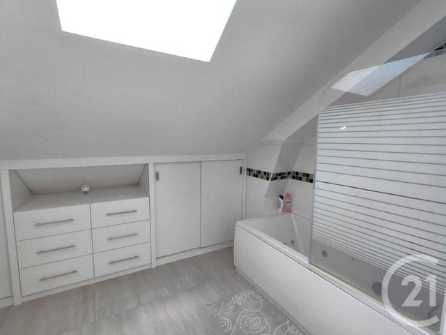 Appartement Duplex à vendre - 5 pièces - 118.4 m2 - VILLERS LE LAC - 25 - FRANCHE-COMTE - Century 21 Avenir Immobilier