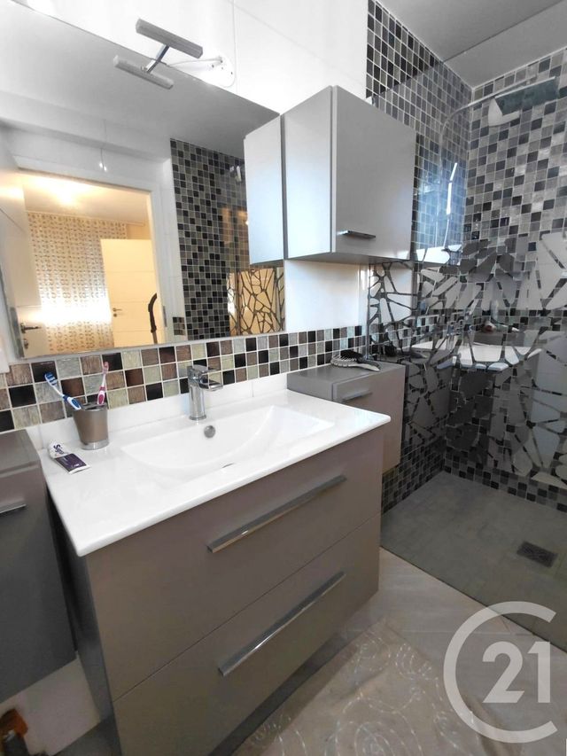 Appartement Duplex à vendre - 5 pièces - 118.4 m2 - VILLERS LE LAC - 25 - FRANCHE-COMTE - Century 21 Avenir Immobilier