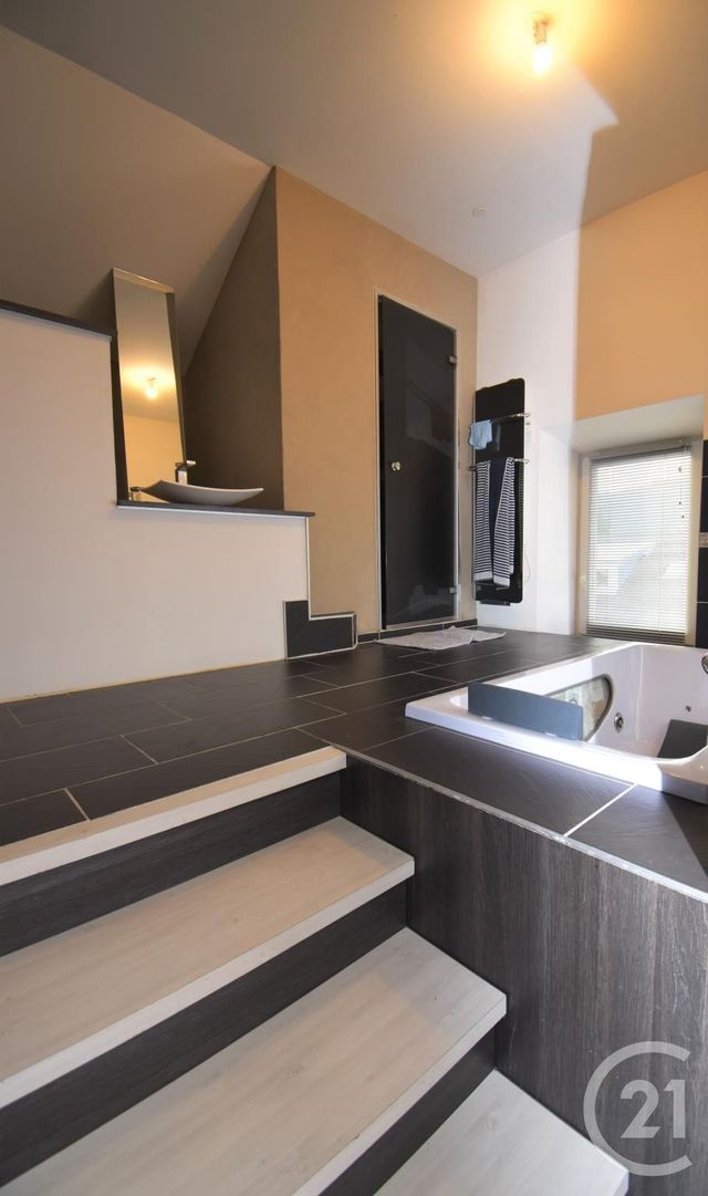 Afficher la photo en grand Appartement F3 à vendre - 4 pièces - 99.09 m2 - MORTEAU - 25 - FRANCHE-COMTE - Century 21 Pg Immobilier
