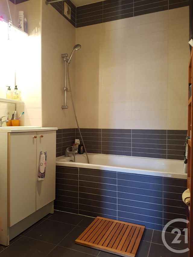 Appartement F3 à vendre - 3 pièces - 55.0 m2 - VILLERS LE LAC - 25 - FRANCHE-COMTE - Century 21 Pg Immobilier Appartement F3 à vendre - 3 pièces - 55.0 m2 - VILLERS LE LAC - 25 - FRANCHE-COMTE - Century 21 Pg Immobilier