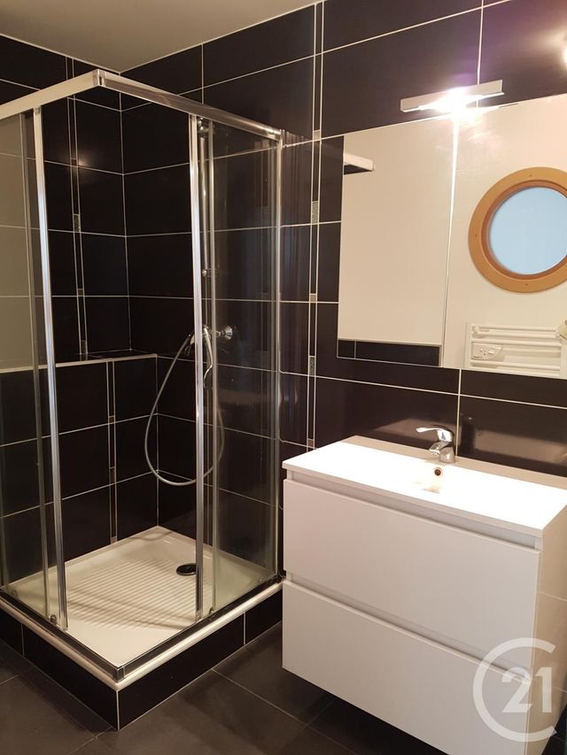 Afficher la photo en grand Appartement F4 à louer - 4 pièces - 85.0 m2 - MONTLEBON - 25 - FRANCHE-COMTE - Century 21 Pg Immobilier