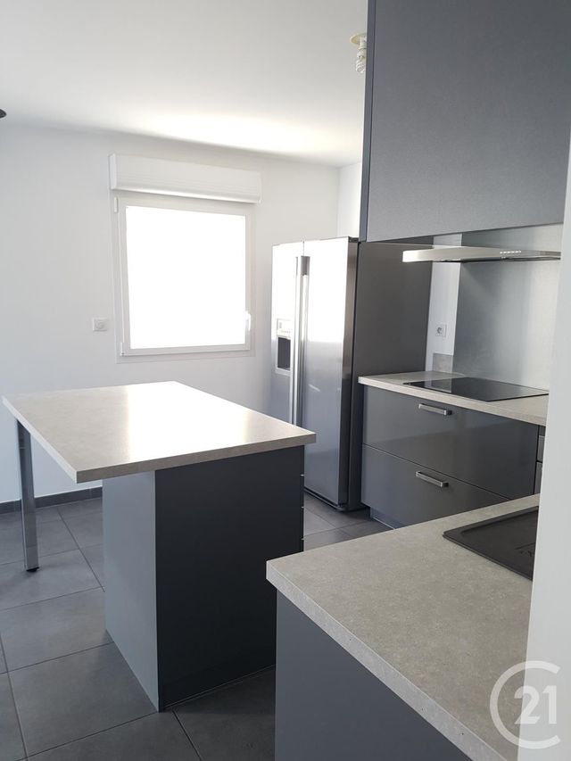 Afficher la photo en grand Appartement F4 à louer - 4 pièces - 85.0 m2 - MONTLEBON - 25 - FRANCHE-COMTE - Century 21 Pg Immobilier