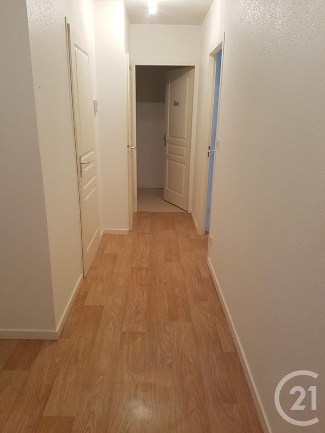 Afficher la photo en grand Appartement F4 à louer - 4 pièces - 93.0 m2 - MORTEAU - 25 - FRANCHE-COMTE - Century 21 Pg Immobilier
