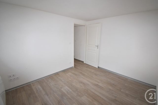 Afficher la photo en grand Appartement T3 à vendre - 3 pièces - 66.25 m2 - MORTEAU - 25 - FRANCHE-COMTE - Century 21 Pg Immobilier