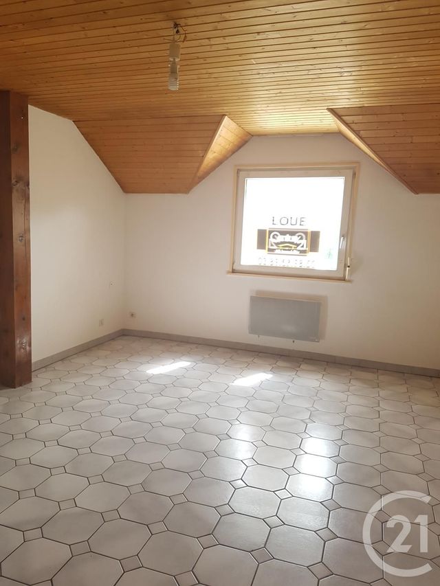 Afficher la photo en grand Appartement F1 à louer - 1 pièce - 24.0 m2 - MORTEAU - 25 - FRANCHE-COMTE - Century 21 Pg Immobilier